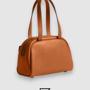 ⁦Coach Twin Turnlock Bag 20 Light Brown Style Number CCC55⁩ - الصورة ⁦3⁩