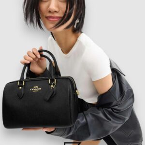 ⁦COACH Mini Bennett Satchel Black F32203⁩ - الصورة ⁦7⁩