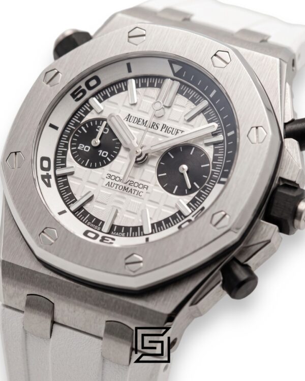 Royal Oak OffShore WF0851 Quartz 2 Counters Rubber White